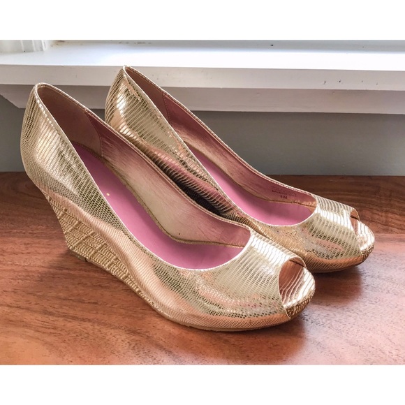 Lilly Pulitzer Shoes - Lilly Pulitzer gold wedges - 8
